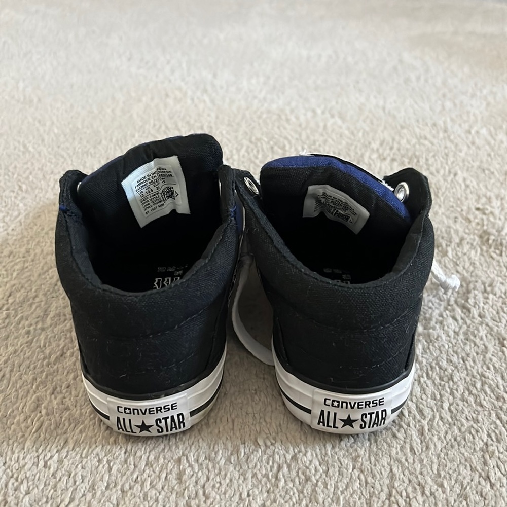 Barely worn Converse size 13